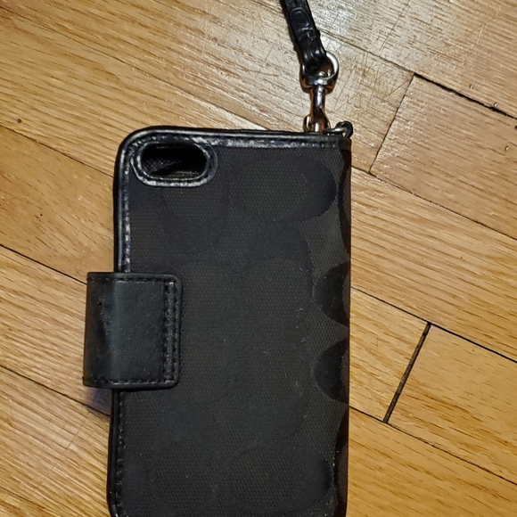 🔥HOST PICK 🔥Coach iPhone 4S phone wallet - Picture 3 of 6